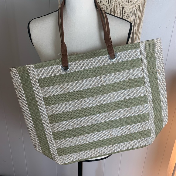 NWT Woven Tote - Picture 2 of 8